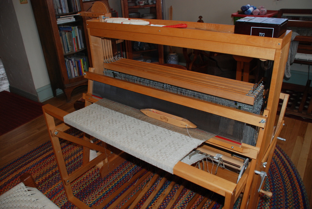 HD 8 shaft loom with a huck lace shawl