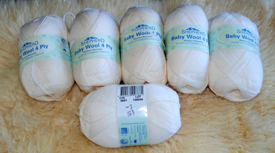 BABY Shepherd Baby Wool - White